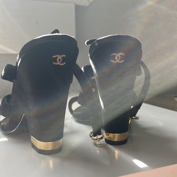 CHANEL 17A CC Logo Black Velvet Strappy Slingback Open-Toe Sandals - IT 39 - Picture 5 of 7